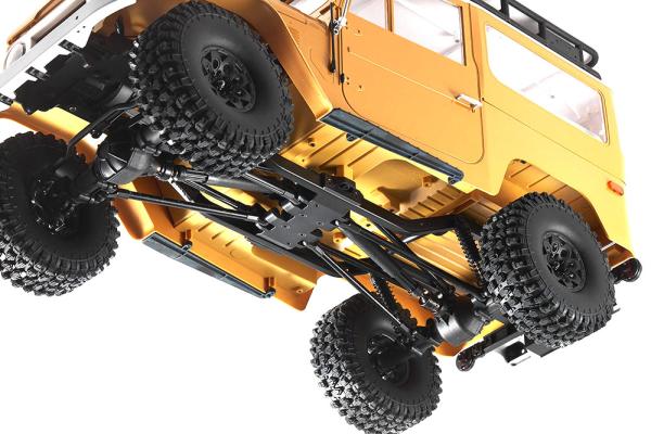 1_10_Toyota_Land_cruiser_FJ40_scaler_ARTR_kit__RS_version____Geel_12