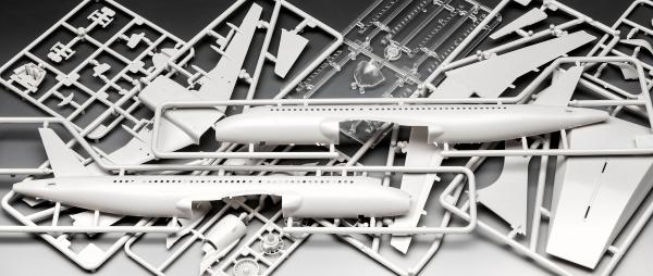1_144_Airbus_A320neo__Lufthansa__New_Livery_Revell_7