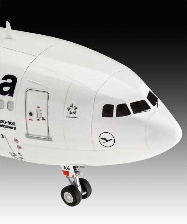 1_144_Airbus_A330_300___Lufthansa__New_Livery__Revell_6