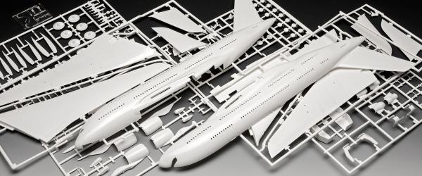 1_144_Airbus_A380_800__Lufthansa__New_Livery_Revell_7