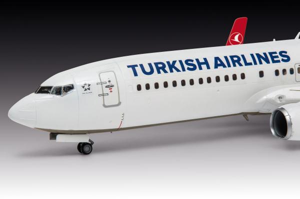 1_144_Boeing_737_800__Turkish_Airlines__Revell_4