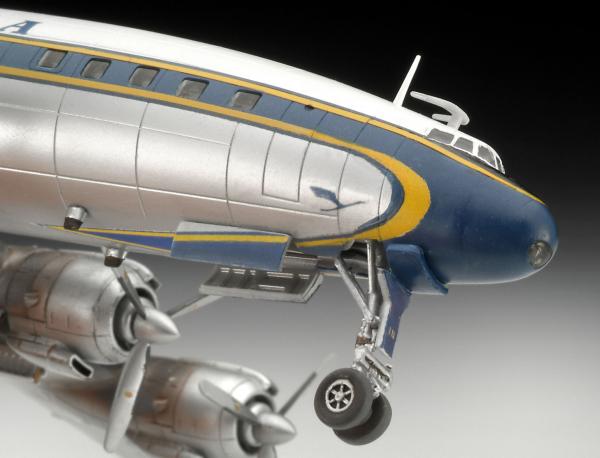1_144_Lockheed_L_1049G_Super_Constellation_Lufthansa_Revell_10