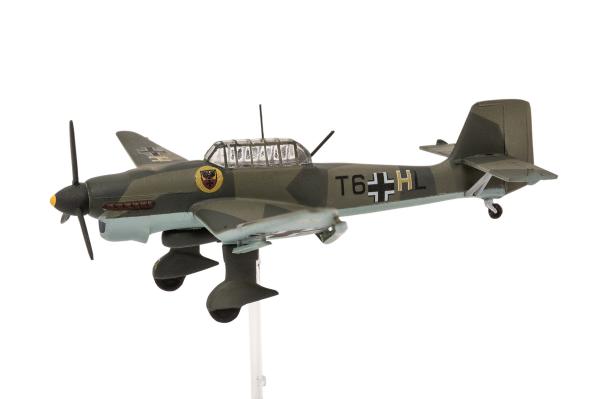 1_144_Messerschmitt_Bf109E___Junkers_Ju87B_Stuka_Revell_13