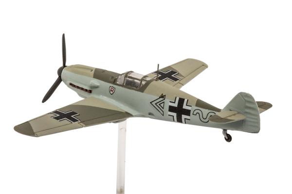 1_144_Messerschmitt_Bf109E___Junkers_Ju87B_Stuka_Revell_6