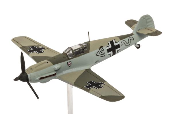 1_144_Messerschmitt_Bf109E___Junkers_Ju87B_Stuka_Revell_8