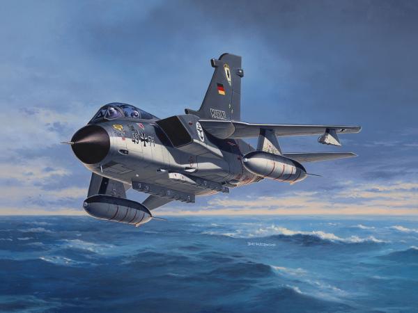 1_144_Panavia_Tornado_IDS_GR_1_Revell_8
