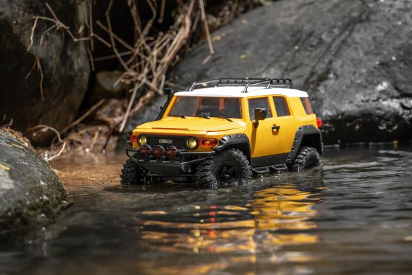 1_18_Toyota_FJ_Cruiser_scaler_RTR_car_kit___Geel_12