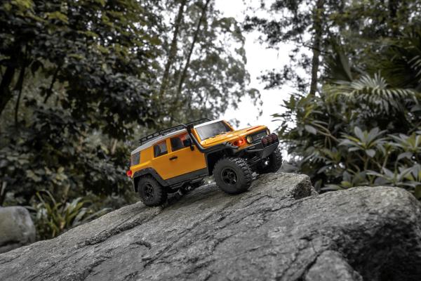 1_18_Toyota_FJ_Cruiser_scaler_RTR_car_kit___Geel_14