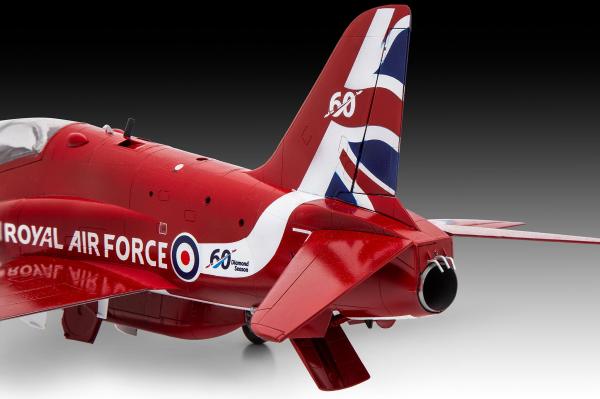 1_32_BAe_Hawk_T_1A__RAF_Red_Arrows__Revell_12