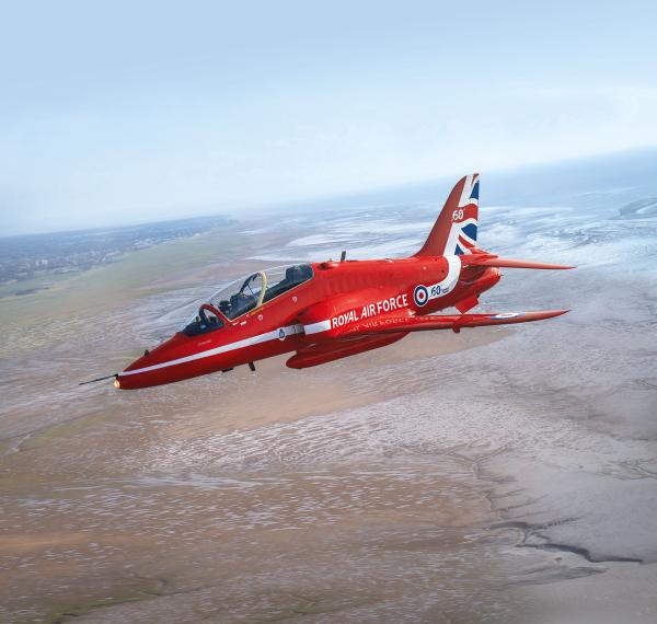 1_32_BAe_Hawk_T_1A__RAF_Red_Arrows__Revell_3
