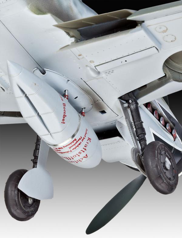 1_32_Messerschmitt_Bf109G_10_Erla_Revell_6