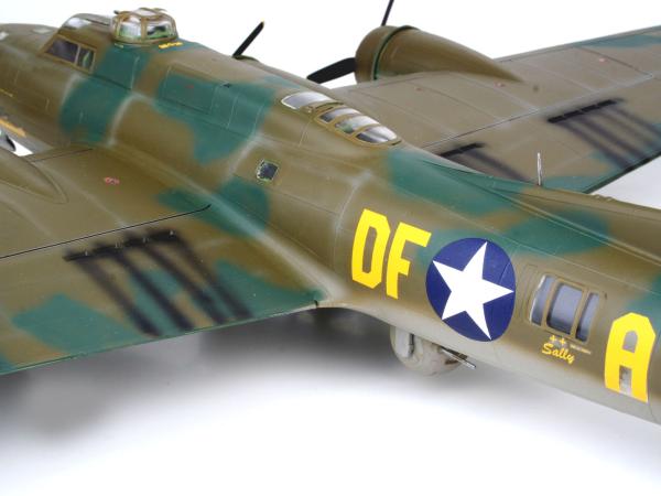 1_48_B_17F_Memphis_Belle_Revell_5