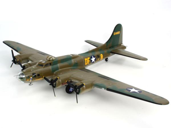 1_48_B_17F_Memphis_Belle_Revell_6