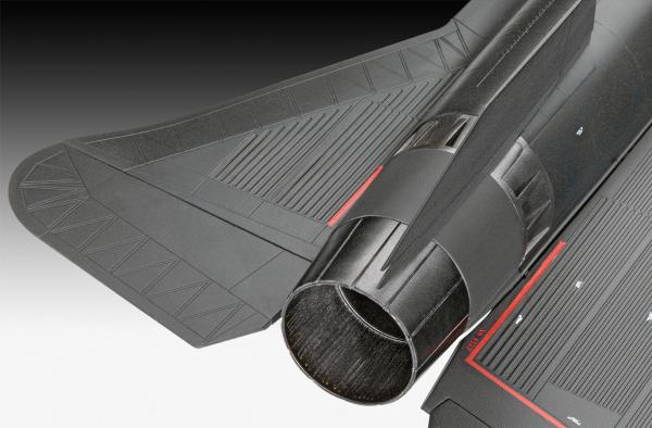 1_48_Lockheed_SR_71B_Blackbird_Revell_12