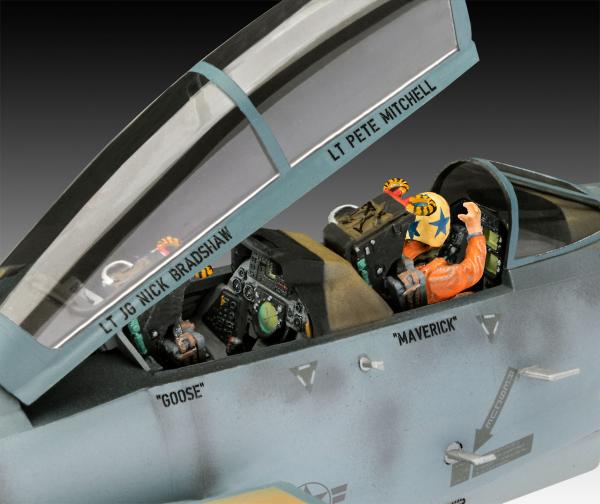 1_48_Maverick_s_F_14A_Tomcat__Top_Gun__Revell_5