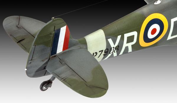 1_48_Spitfire_Mk_II_Revell_11