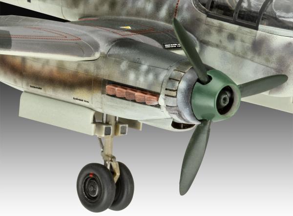 1_72_Arado_Ar_240_Revell_10