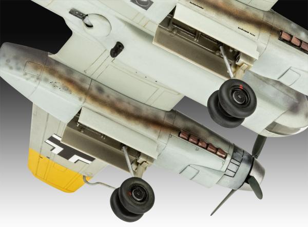 1_72_Arado_Ar_240_Revell_11