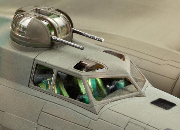 1_72_B_17F__Memphis_Belle__Revell_5