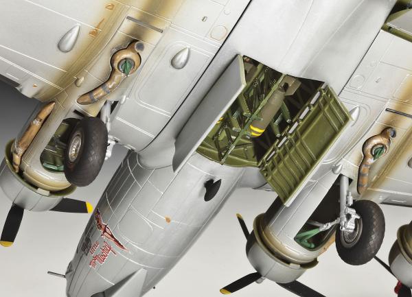 1_72_B_17G__Flying_Fortress__Revell_2