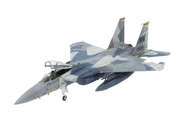1_72_Boeing_F_15C_Eagle_Revell_1