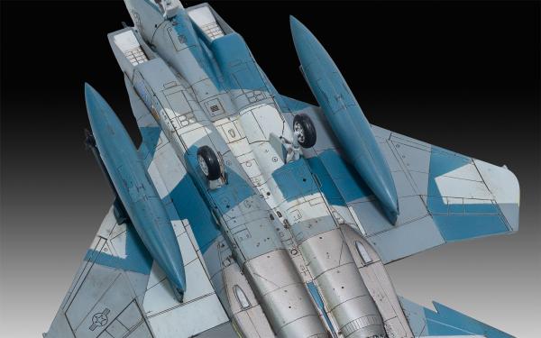 1_72_Boeing_F_15C_Eagle_Revell_3