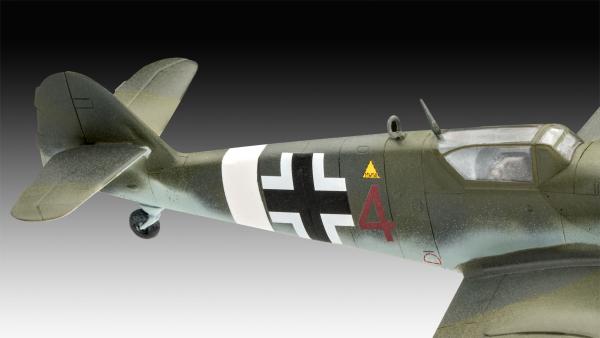 1_72_Combat_Set_Messerschmitt_Bf109G_10___Spitfire_Mk_V_Revell_12