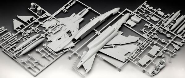 1_72_F_4J_Phantom_II_Revell_9