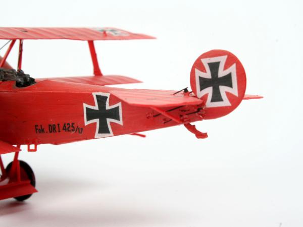 1_72_Fokker_DR_1_Triplane_Revell