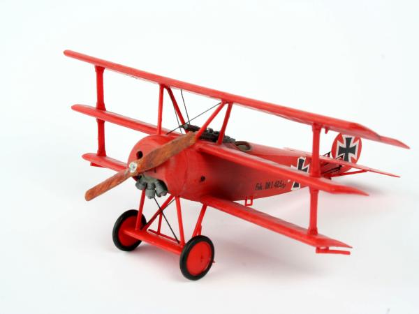 1_72_Fokker_DR_1_Triplane_Revell_3