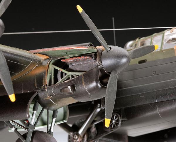 1_72_Lancaster_B_III__DAMBUSTERS__Revell_3