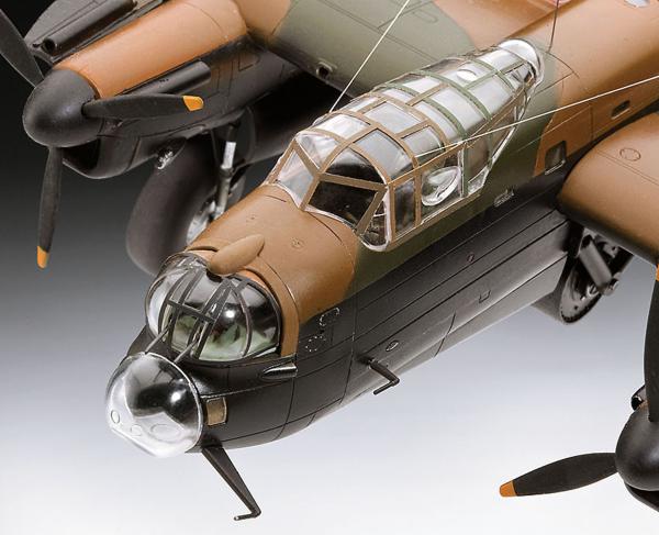 1_72_Lancaster_B_III__DAMBUSTERS__Revell_4