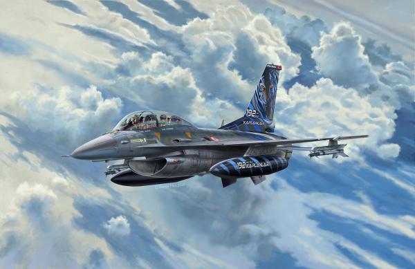1_72_Lockheed_Martin_F_16D_Tigermeet_2014_Revell_1