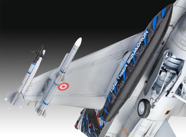 1_72_Lockheed_Martin_F_16D_Tigermeet_2014_Revell_11
