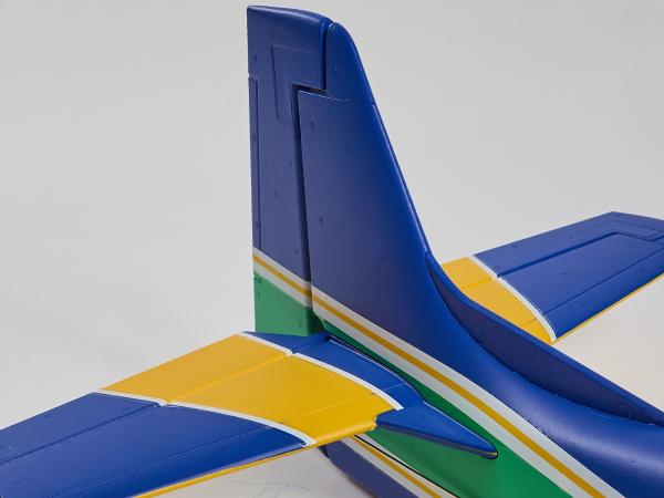 DERBEE_TUCANO_PNP___120_cm_met_Elektrisch_Intrekbaar_Landingsgestel_2