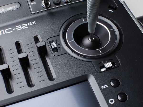 GRAUPNER_MC_32ex_HoTT_2_4_GHz_Zender_3