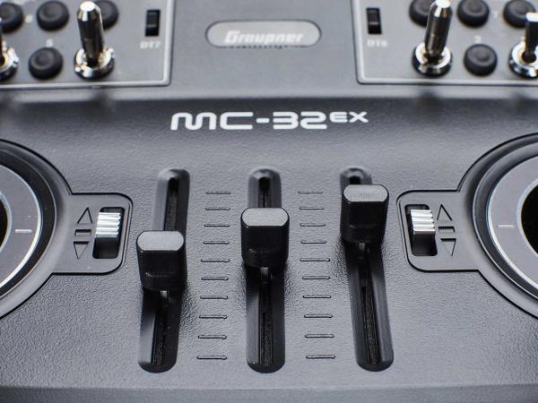 GRAUPNER_MC_32ex_HoTT_2_4_GHz_Zender_4