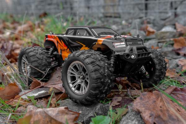 GRT_16_Tracker_RTR_4WD_Monster_Truck_1_16___Rood_9