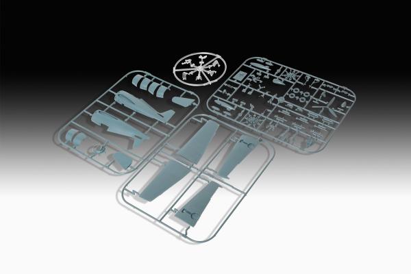 Gift_Set__Blue_Angels___80_Years__Revell_met_Basisaccessoires__12