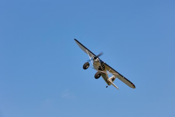 Vliegtuig_1300_mm_PA_18_Super_Cub_RTF_kit__m2__met_reflex_systeem_12