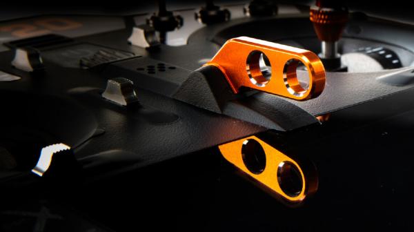 iX20_20_Kanaal_DSMX_Special_Edition_Zender__Internationaal_3